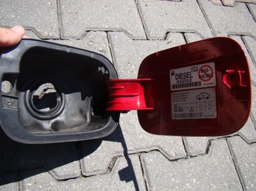 фото thumb №2, Крышка заливка топлива vw golf v универсал 1k9809857