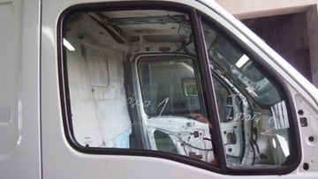 фото thumb №6, Дверь з 2008 iveco daily 99-12 ручка стекло планка