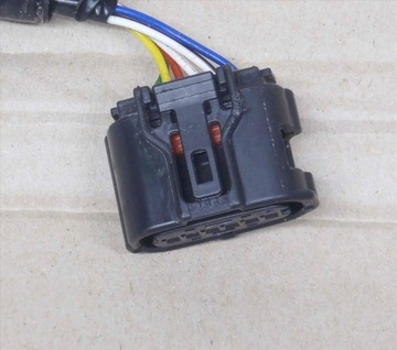 фото thumb №1, Auris yaris prius разъём штекер компрессор климат