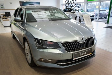 Накладка багажника, задний бампер, Skoda Superb 3 15+