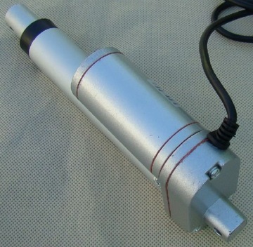 SIŁOWNIK ELEKTRYCZNY 24V SILNIK LINIOWY 100mm SLOW