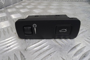 фото thumb №1, Volvo xc60 ii панель открывания крышки 31443873