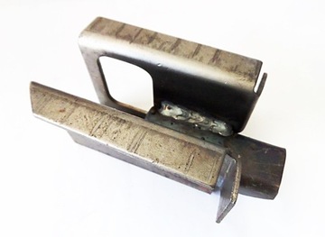 Тримач важіль перемикання передач кронштейн підйомника праві fiat 126p фото №1