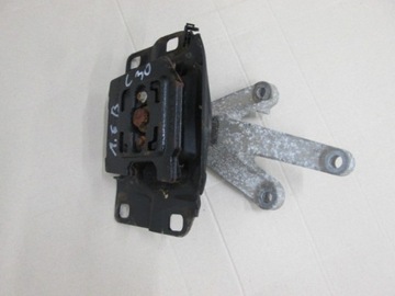 Лапи подушка коробки volvo c-30 c30 1.6 b 2009r фото №1