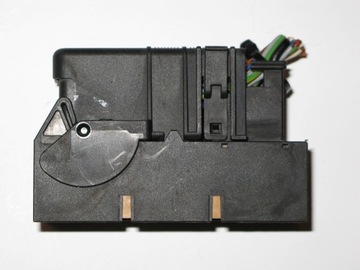 Wtyczk abs ford fiesta es 88c 3m5t-14a464-zpf-002 фото №1