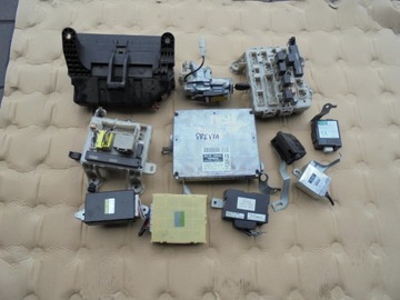 Комп'ютер двигуна toyota previa 2.4 vvt-i -wys- фото №1