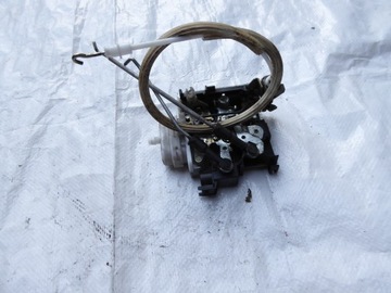 Замок перед праві audi a4 b5 3 контакти 96- 8d1837016f фото №1