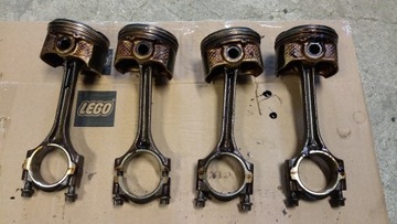 Mazda 2 07-14 1.3 b поршень + шатун фото №1