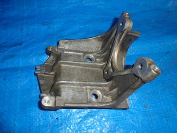 Опора насоса a8 d3 audi 4. 2tdi 057130147r, фото