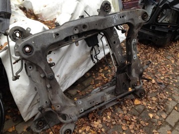 Suspension beam bracket trolley under engine volvo s80 99-06, фото