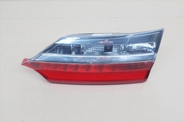 Corolla e16 e18 16 - 19 tail light covers trunk, фото