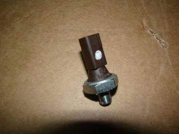 Vw beetle 5c5 2.5 oil sensor 038919081h, фото