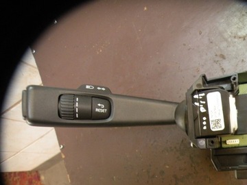 Volvo v40 2 cc - switch directional indicators, фото