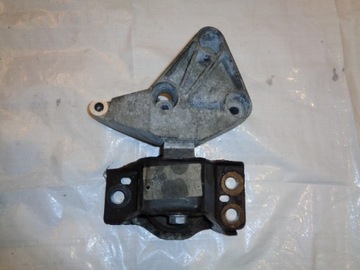 Megane kangoo 1.5 dci bracket cushion 8200437464, фото