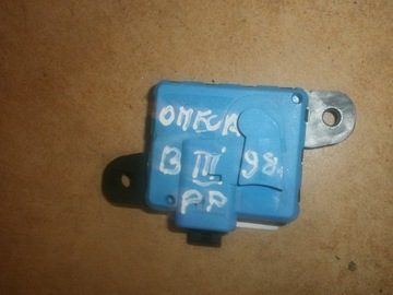 Omega b 2.0 датчик удара 09173204 05, фото