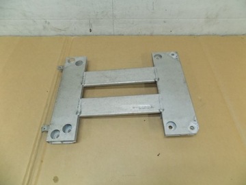 Porsche panamera 970 amplifier support fasteners, фото