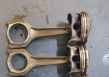 Connecting rod bmw 116i 316i e90 e87 n43b16a good condition!, фото