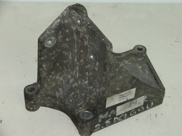 Bracket fasteners motor master 2.5 dci 8200686637, фото