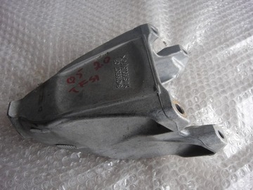 Audi a4 a5 q5 bracket motor 8k0199307cb, фото