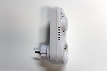 РОЗЕТКА ТЕРМОСТАТА РЕГУЛЯТОР ТЕМПЕРАТУРЫ TS01