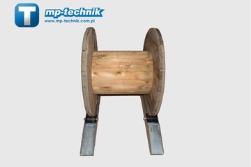 Размоточный стенд для размотки кабеля из бочек 2000кг.