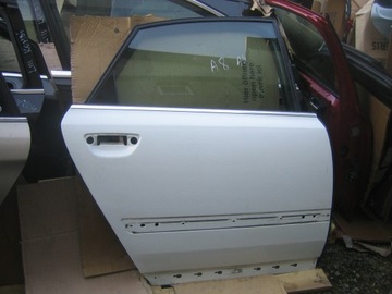 AUDI A8 D3 02-09 DVEŘE PRAVÉ T. KOMPLETNÍ LY9C VELMI DOBRÝ
