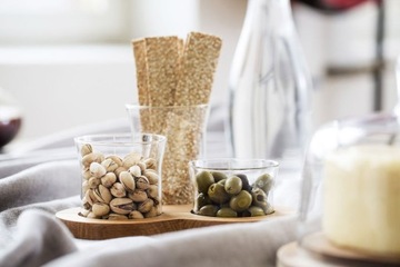 KARAFKA na wodę nalewki do białego wina 1 L korek dąb Oval Oak SAGAFORM