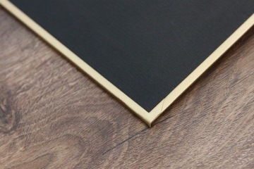 Золотая гостевая книга, черные страницы А4, 80 страниц.