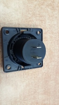 Gniazdo ładowarka USB 5V 2x2,1A system BERKER