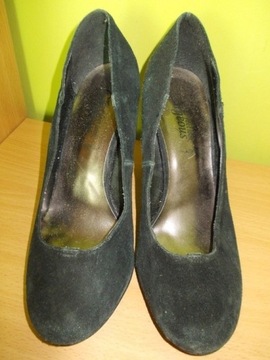 Pantofle zamszowe na słupku czarne New Look ( 39 )