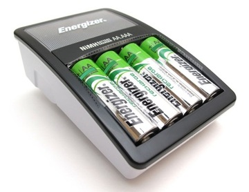 ŁADOWARKA BATERII AA AAA + 4x AKUMULATORKI 2000mAh R6 AA ENERGIZER MAXI