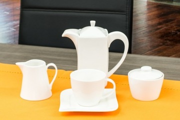 AMBITION FALA SERWIS OBIADOWY I KAWOWY 101 EL na 18 OSÓB KREMOWA PORCELANA