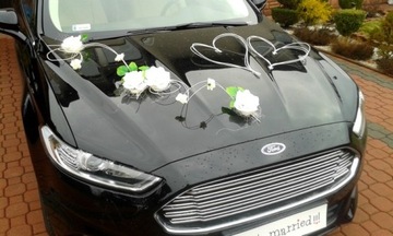 Dekoracja samochodu ozdoby na auto do ślubu kwiaty