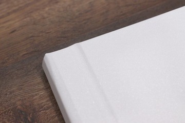 Księga Gości białe karty A4 60str biała kratka