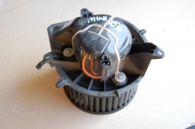 Повітродувка вентилятор обігрівача mini cooper r56 фото №1