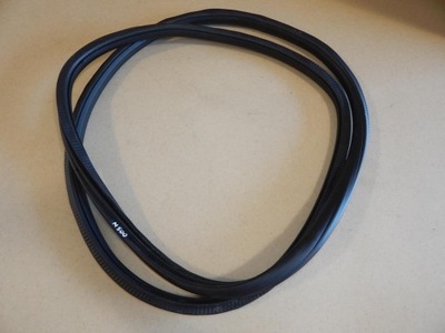 Vw touareg 7p прокладка двері задніх 7p0867367f фото №1