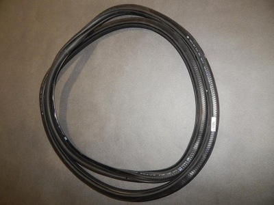 Skoda rapid прокладка двері задня 5ja867366f фото №1