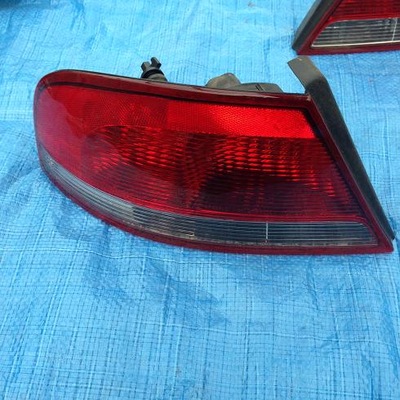 Chrysler sebring sedan 01 02 03 04 05 лампа задня фото №1