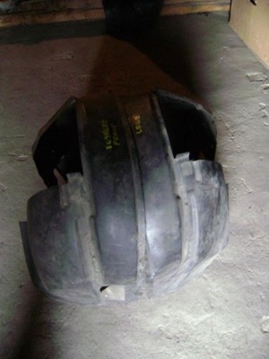 Подкрылок передние правое chrysler voyager фото №1