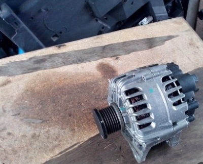 Генератор dacia lodgy dokker duster 1.2 tce 125km фото №1