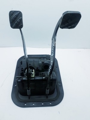 Renault midlum 00-06 dci основание педалей педали фото №1