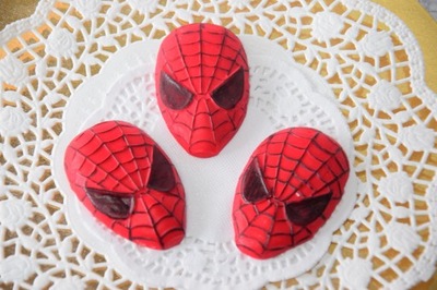 Jadalna ozdoba cukrowa Spiderman na tort