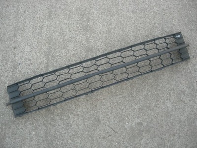 Решітка бампера середня skoda rapid 5ja853677 фото №1