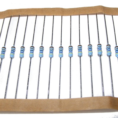 [25szt.] Rezystor opornik 0.6W 1% 200ohm 200R Vishay