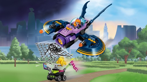 LEGO DC Super Hero Batgirl и Batjet Chase 41230 — ОПИСАНИЕ