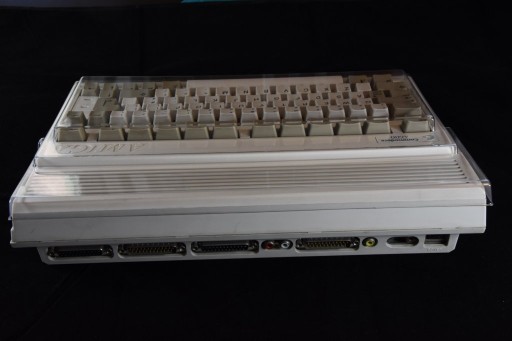 Чехол для Amiga 600 - абсолютно новый!