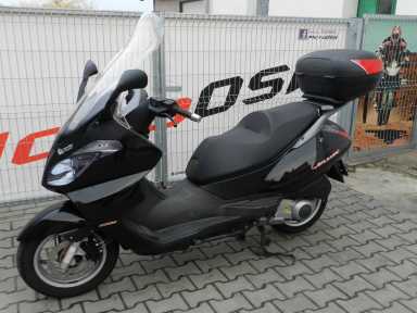 Лобовое стекло Aprilia Atlantic 125 300 250 KAPPA NEW GIVI