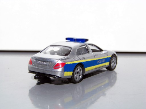 SIKU 1504 MERCEDES-BENZ E 350 CDI POLIZEI