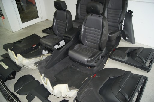 КОМПЛЕКТ КОЖАНЫХ СИДЕНИЙ GD VW TOUAREG 7P R-LINE