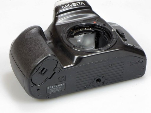 КАМЕРА MINOLTA DYNAX 300si - корпус